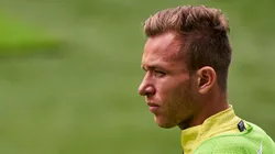 Barcelona disparó contra Arthur: "Le faltó el respeto a sus compañeros"