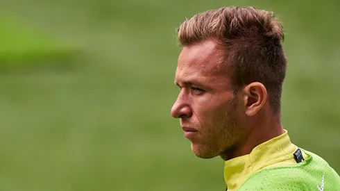 Barcelona disparó contra Arthur: "Le faltó el respeto a sus compañeros"