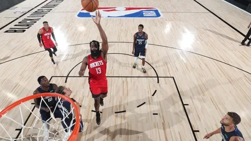 Harden se lució en triunfo de Rockets ante Mavericks