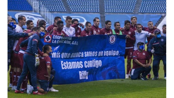 El Francotirador de Récord tundió a Cruz Azul. (Twitter)