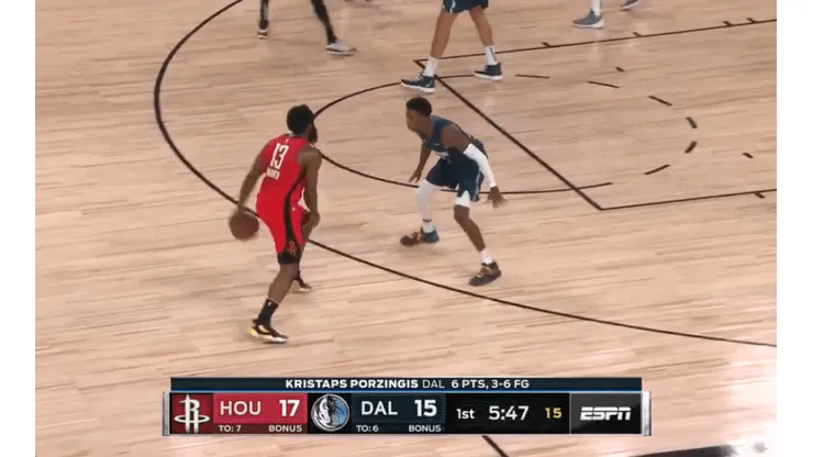 No erró: James Harden la rompió en el primer cuarto y lo sufre Dallas Mavericks