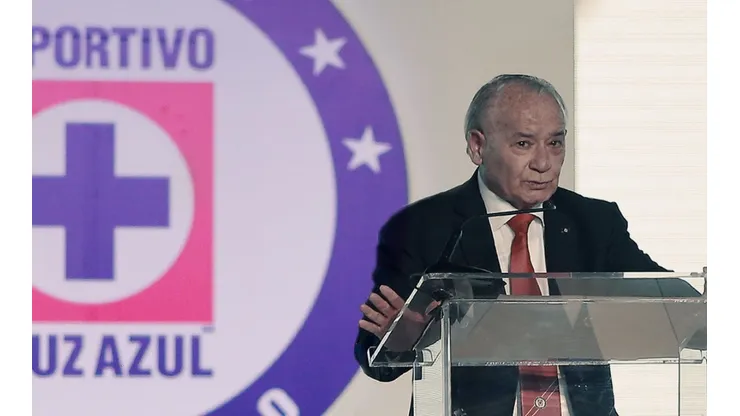 'Billy' Álvarez dejaría la presidencia de Cruz Azul tras la orden de captura en su contra. (JamMedia)