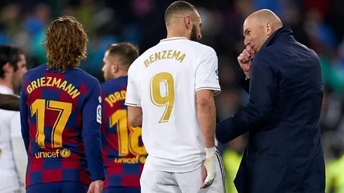 Foto de un duelo entre Barcelona y Real Madrid.