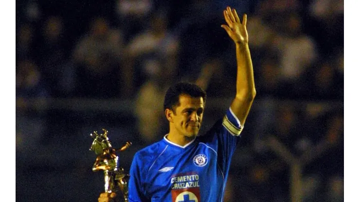 Carlos Hermosillo es el elegido por la oposición del Cruz Azul