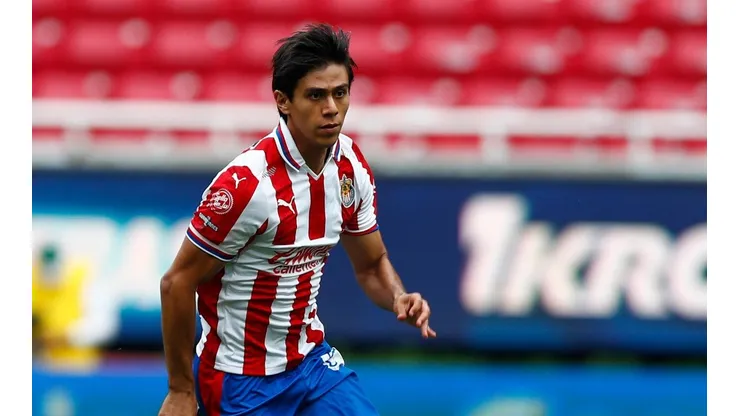 Un viejo amor de Macías volverá a la carga por el jugador de Chivas