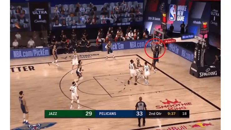 Volvió Zion: remató un alley-oop desde mitad de cancha