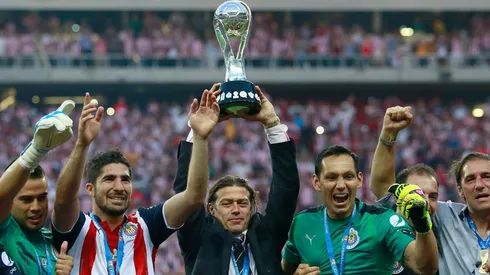 Cumplió su promesa: la emotiva historia de Matías Almeyda con su padre en el estadio Akron