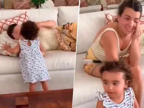 Video viral: esta nena encontró la forma más diabólica de despertar a su mamá