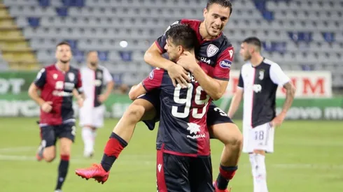 Simeone festejando su gol. (Getty)