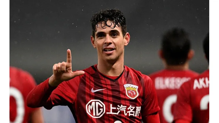 El brasileño Oscar le abre la puerta a la Selección China