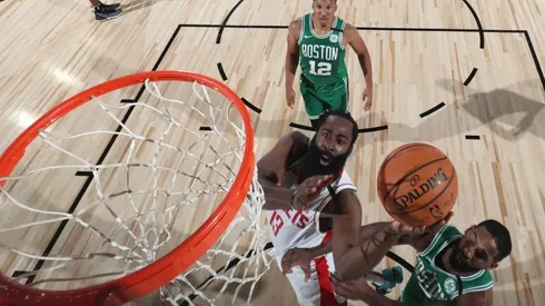 James Harden figura en la última jornada de pretemporada en NBA