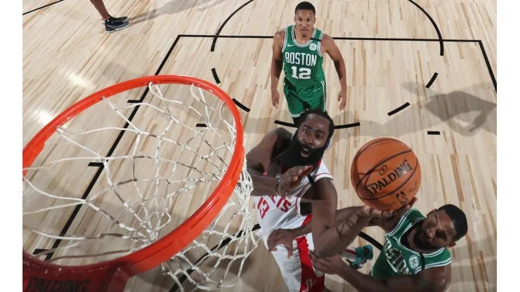 James Harden figura en la última jornada de pretemporada en NBA