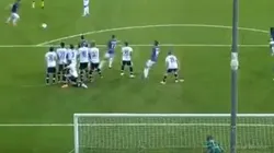 Malinovsky asustó a toda la barrera del Parma y clavó un golazo de tiro libre