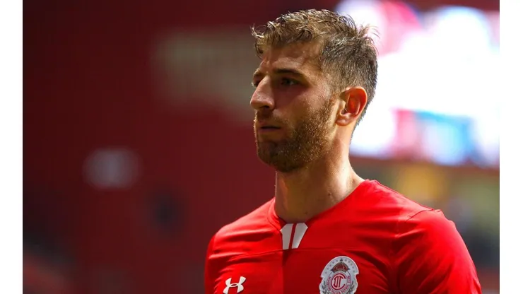 Gastón Sauro puede irse de Toluca a Colón de Santa Fé.