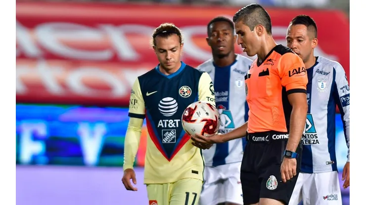 Destruyen a Mario Vargas, el árbitro del Pachuca vs América
