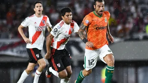 Daniel Osvaldo enfrentando a River.