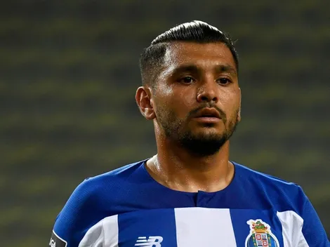 Todo un galán: las tres novias de Tecatito Corona en el mercado de pases