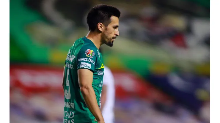 Fernando Navarro confirmó que salió positivo de Covid-19