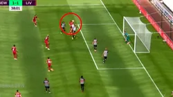 Van Dijk apareció 'de 9' y metió un golazo de cabeza para el Liverpool