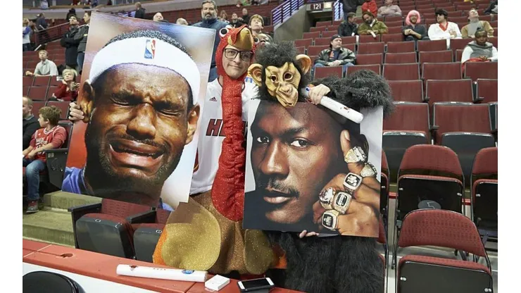 Imagenes de LeBron James y Michael Jordan (Getty Images)