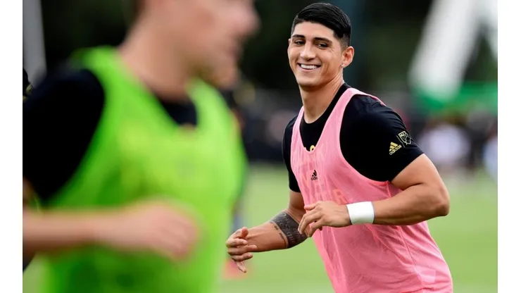 Pulido, el más destacado del año en MLS