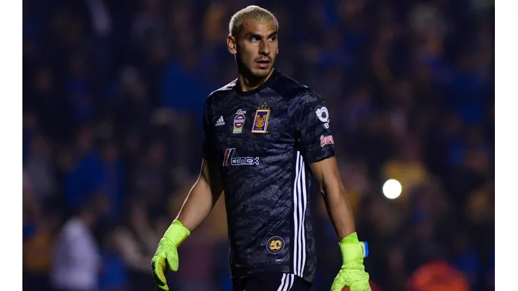 Nahuel Guzmán fue elegido como el mejor portero de la historia de la Liga MX.