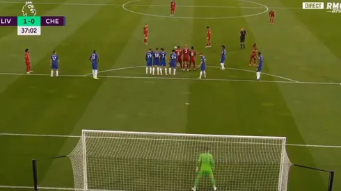 El arquero quedó parado: Alexander-Arnold hizo un golazo de tiro libre