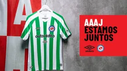 Por qué Argentinos Juniors tendrá una camiseta igual a la de Banfield
