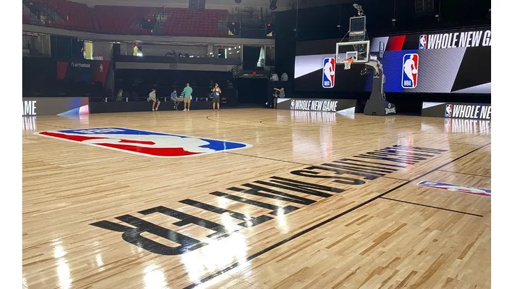Una de las canchas de la 'burbuja' de la NBA (@malika_andrews)