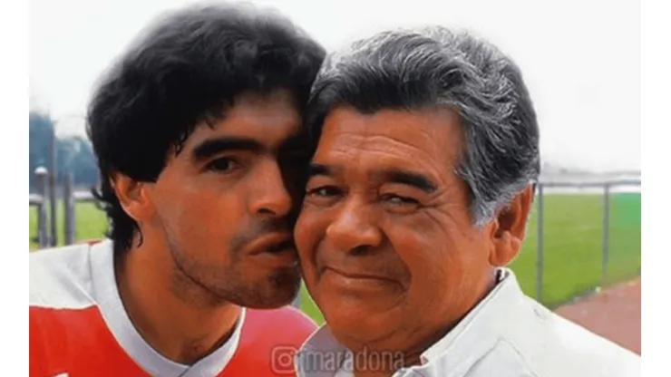 La foto de Maradona junto a su padre.