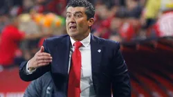 Afición del Toluca elige al sucesor del Chepo de la Torre