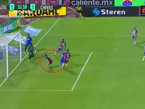 ¡Cruz Azul empata gracias a autogol de Chivas!