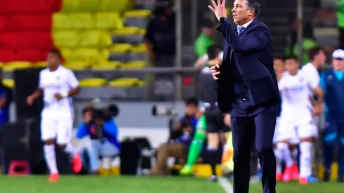 Afición había cuestionado el planteo de Robert Siboldi.