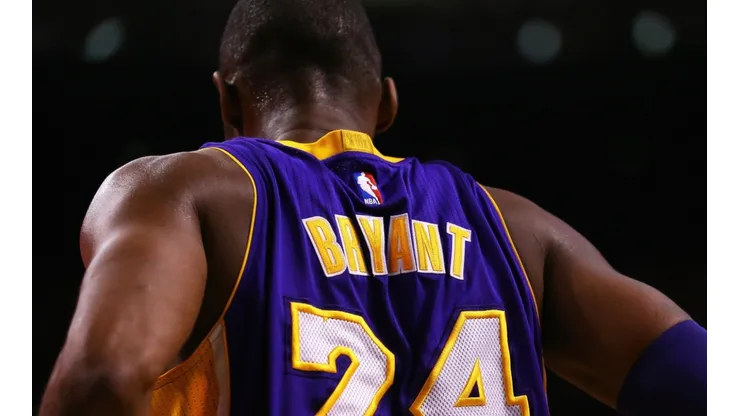 Kobe Bryant uso dos números en Los Angeles Lakers
