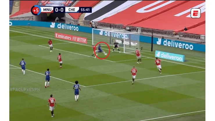 Giroud apareció sobre el cierre del PT y puso en ventaja al Chelsea