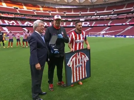 Video: emotivo homenaje a Burgos, que se despide de Atlético de Madrid