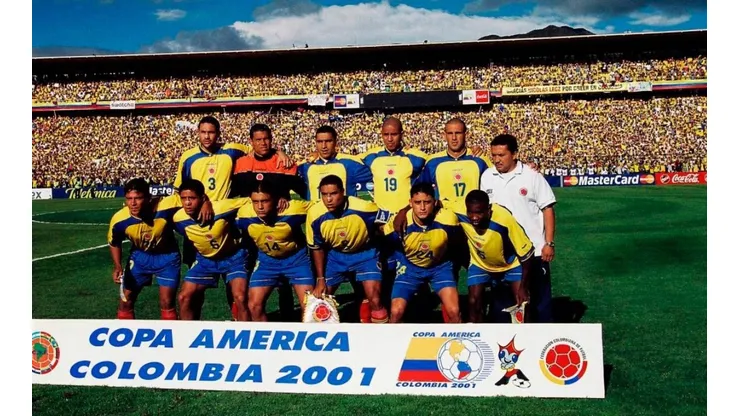 Selección Colombia en la final de la Copa América 2001.