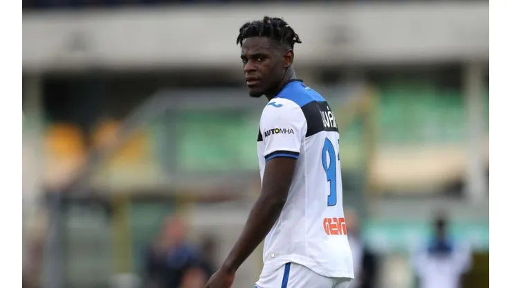 Duván Zapata, delantero del Atalanta de Italia.
