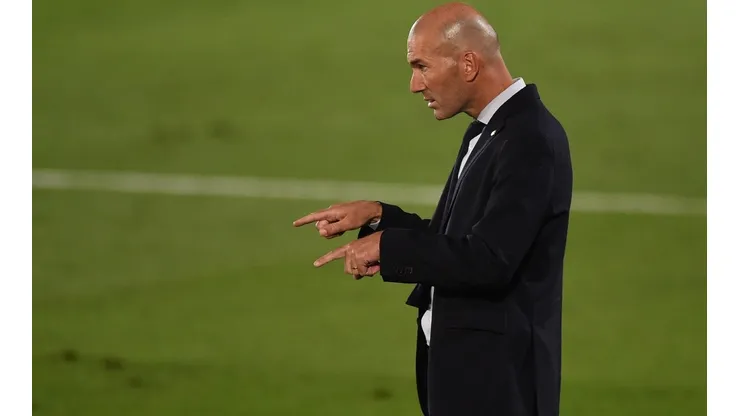 Zinedine Zidane sobre Aguirre (Getty)