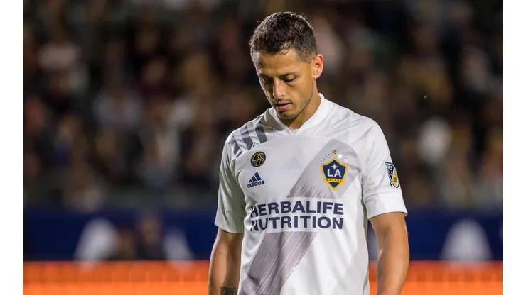 Chicharito se lesionó y no jugará el Clásico del Tráfico