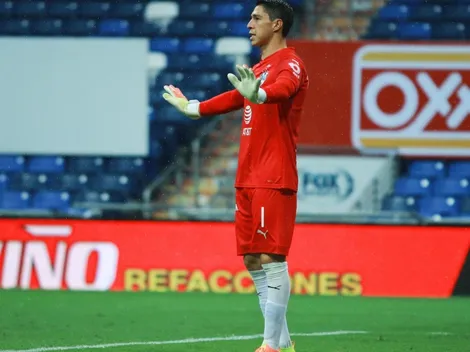 ¡Pobre Hugo! González recibió un gol y los aficionados de Rayados lo llenaron de insultos