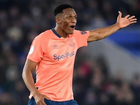Es oficial: por lesión, Yerry Mina no jugará más con el Everton en la 19/20