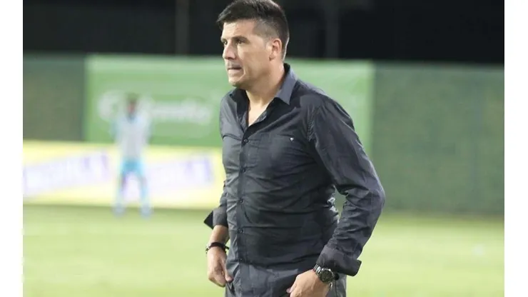 Juan Cruz Real dice que tiene un equipo competitivo para adaptarse a cualquier circunstancia