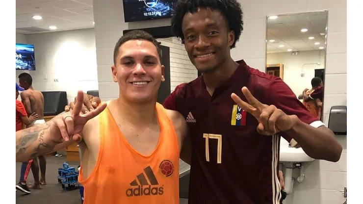 Cuadrado y Quintero se pusieron la '10' e hicieron millonarias donaciones