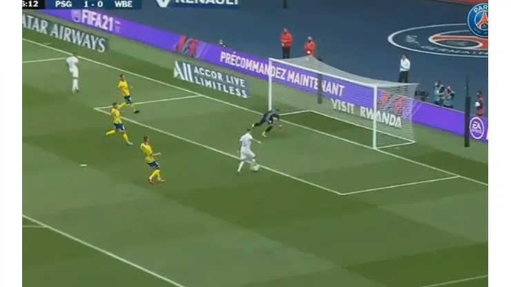 ¿Qué hiciste, Mauro? Insólito gol errado de Icardi en el amistoso del PSG