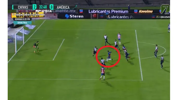 Alexis Vega pone en jaque a América en las semifinales