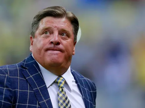 Miguel Herrera pasó de no utilizar cubrebocas a promover su uso