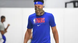 Ben Simmons está lanzando de larga distancia como nunca antes