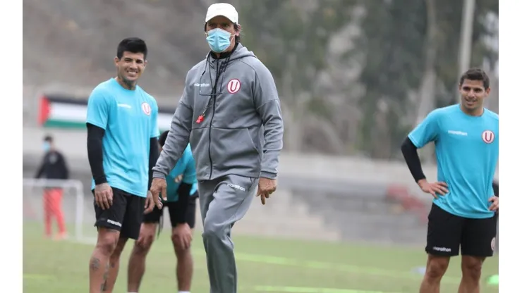 Comizzo comenzó a dirigir las prácticas esta semana.
