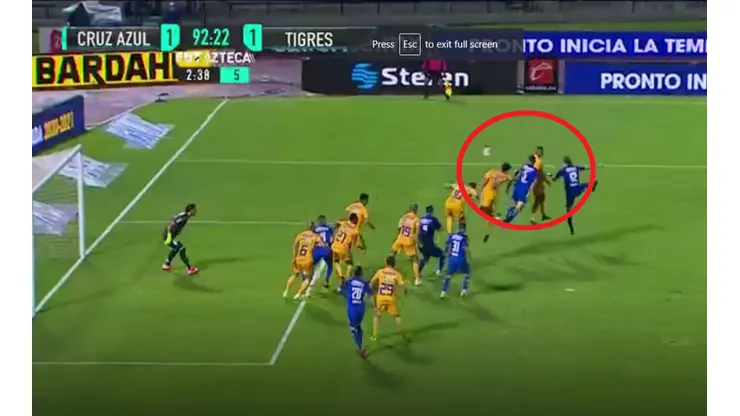 De cabeza a los penales: Cruz Azul igualó en la última del partido